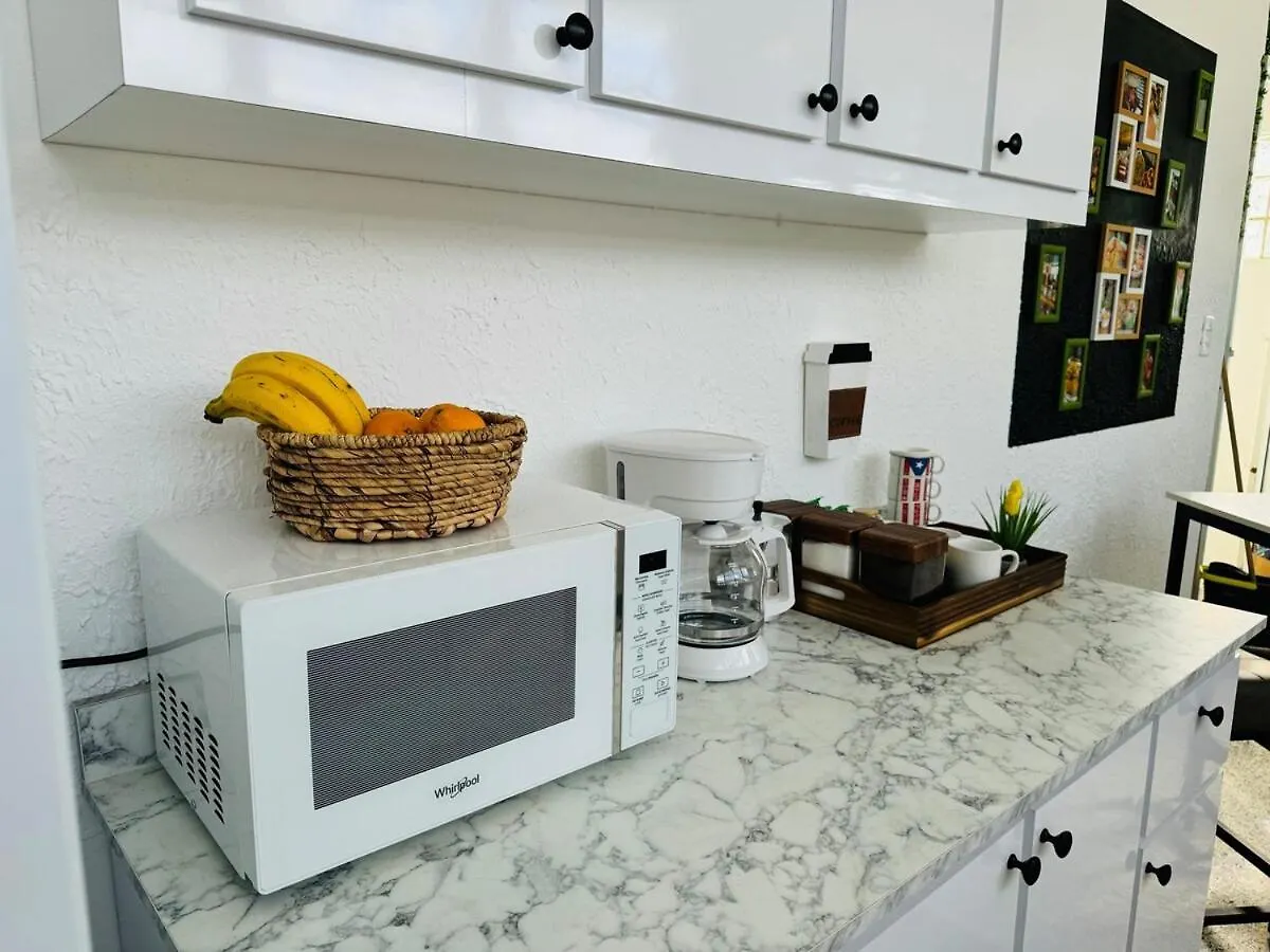 Апартаменты Savvys Place Понсе